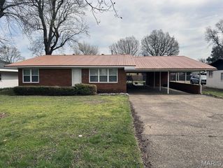 706 Smith Street, Malden, MO 63863