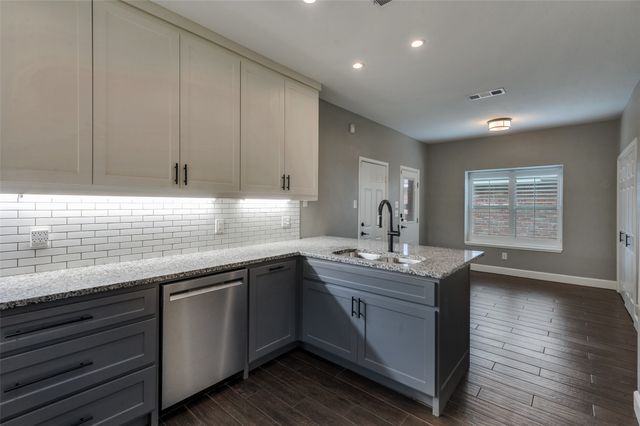 533 Raintree Circle, Coppell, TX 75019