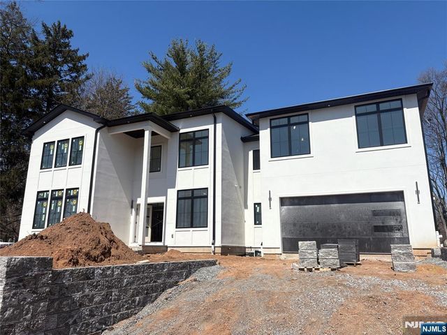 150 Howland Avenue, River Edge, NJ 07661