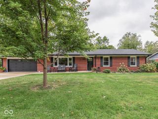 1121 E Adams Drive, Franklin, IN 46131