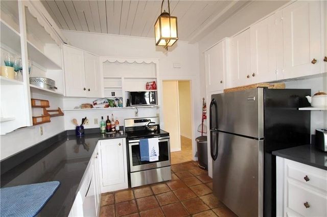 167 Coggeshall Avenue C, Newport, RI 02840