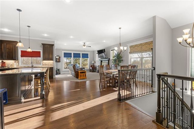 3901 SW Odell Drive, Lee's Summit, MO 64082