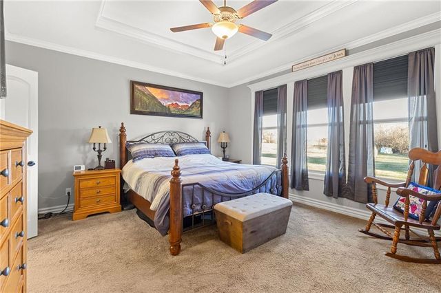 3901 SW Odell Drive, Lee's Summit, MO 64082