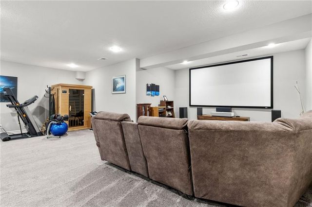 3901 SW Odell Drive, Lee's Summit, MO 64082