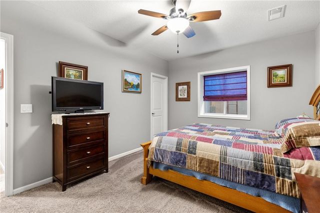 3901 SW Odell Drive, Lee's Summit, MO 64082