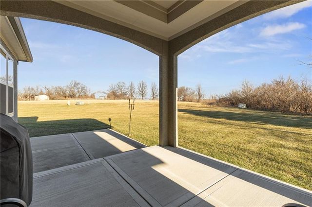 3901 SW Odell Drive, Lee's Summit, MO 64082