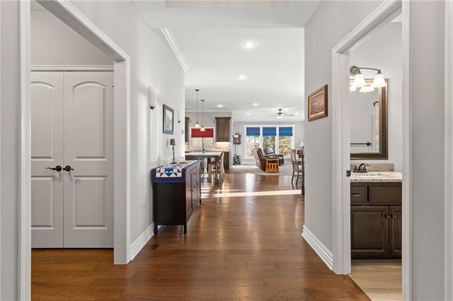 3901 SW Odell Drive, Lee's Summit, MO 64082