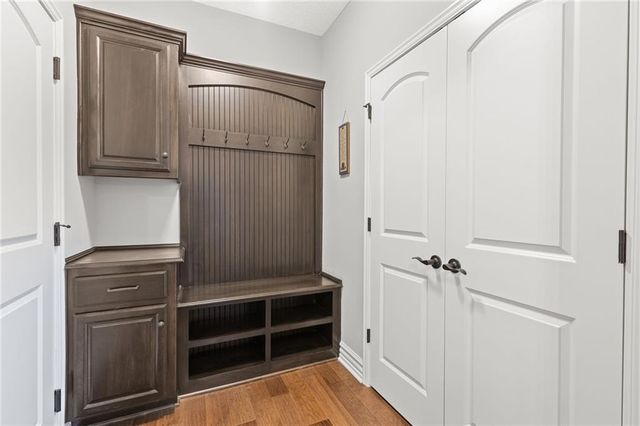 3901 SW Odell Drive, Lee's Summit, MO 64082