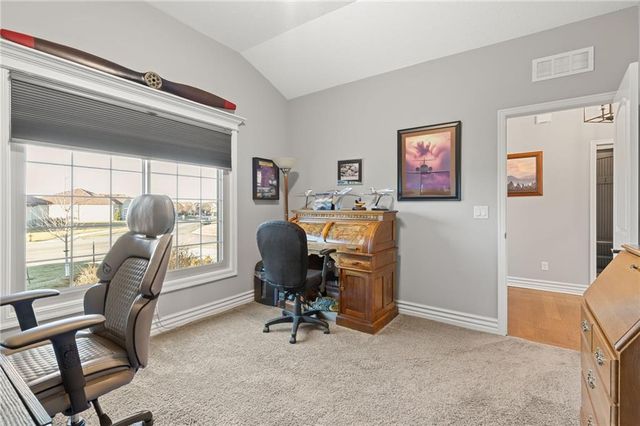 3901 SW Odell Drive, Lee's Summit, MO 64082