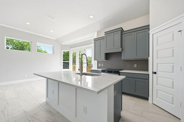 98 Whispering Valley DR, Wimberley, TX 78676