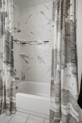 7496 GADSBY SQ, Alexandria, VA 22315