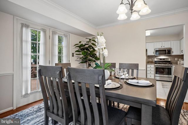 7496 GADSBY SQ, Alexandria, VA 22315