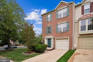 7496 GADSBY SQ, Alexandria, VA 22315