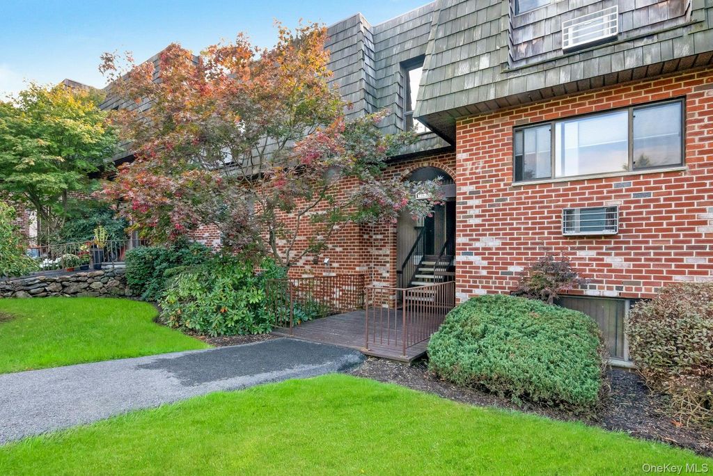 7-10 Briarcliff Drive S 10, Ossining, NY 10562 — exterior