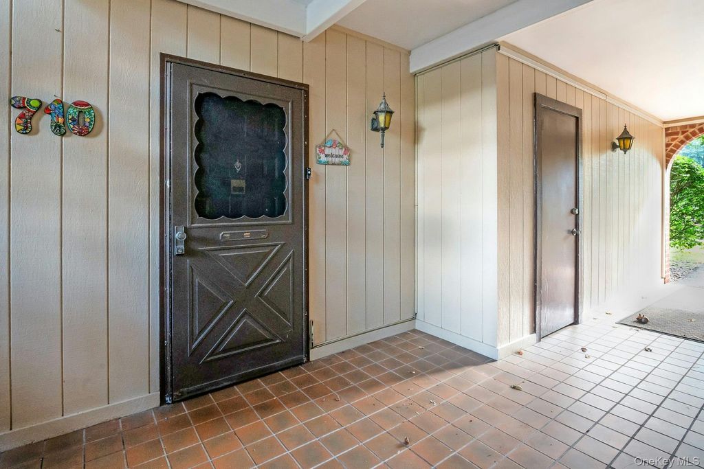 7-10 Briarcliff Drive S 10, Ossining, NY 10562 — photo 2