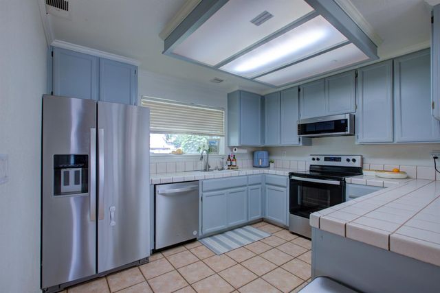 3816 Blaker Rd, Ceres, CA 95307