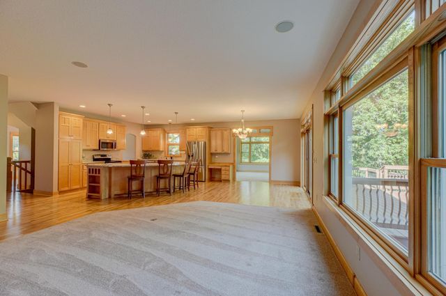 442 Wren Lane, Hudson, WI 54016