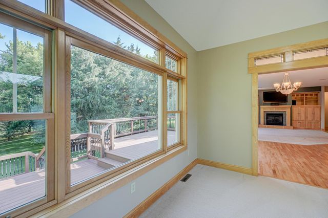 442 Wren Lane, Hudson, WI 54016