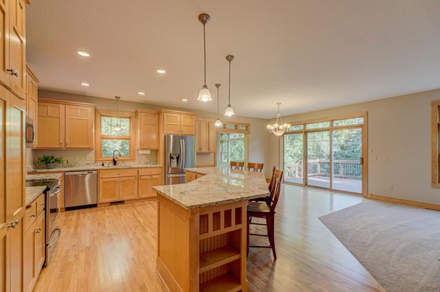 442 Wren Lane, Hudson, WI 54016