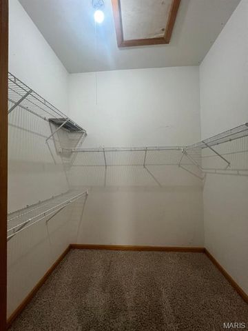 2641 Saint Vincent Avenue, St Louis, MO 63104