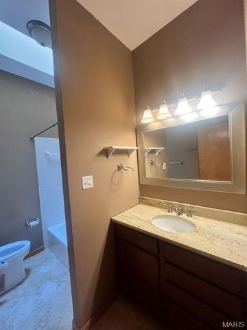 2641 Saint Vincent Avenue, St Louis, MO 63104