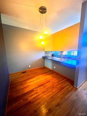 2641 Saint Vincent Avenue, St Louis, MO 63104