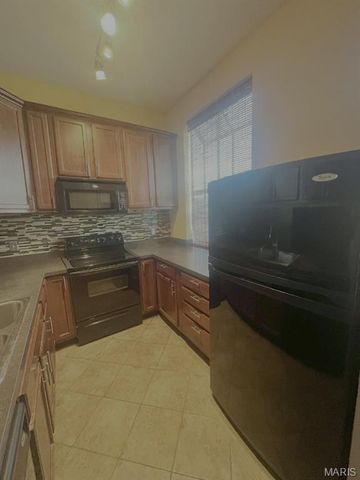 2641 Saint Vincent Avenue, St Louis, MO 63104