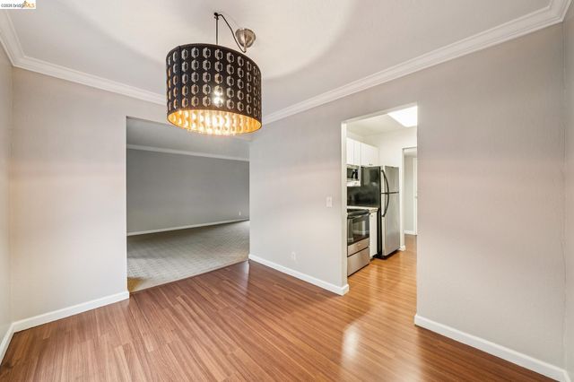 300 N Civic Dr 403, Walnut Creek, CA 94596