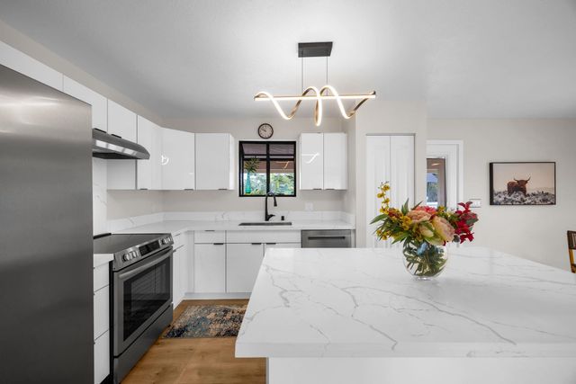 1702 Haiku Rd Unit B, Haiku, HI 96708