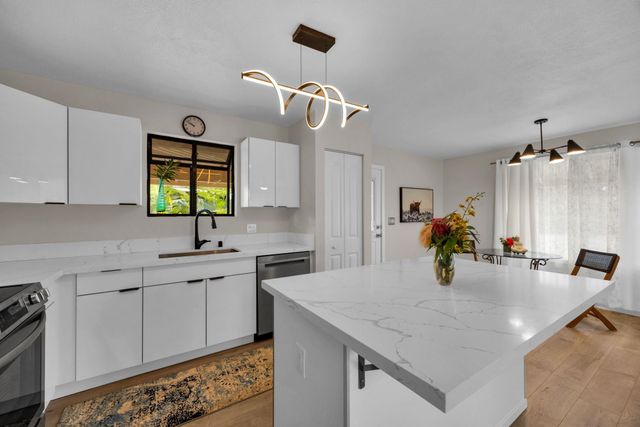 1702 Haiku Rd Unit B, Haiku, HI 96708