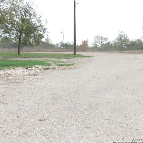 9221 Nelson Rd., San Antonio, TX 78252