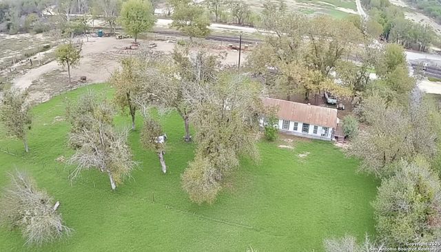 9221 Nelson Rd., San Antonio, TX 78252