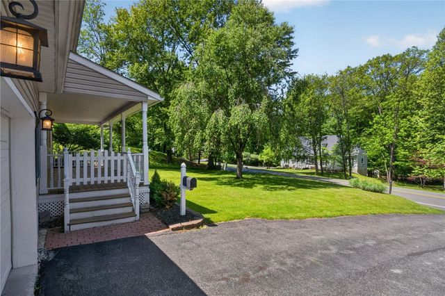 1032 Forest Drive, Stroudsburg, PA 18360