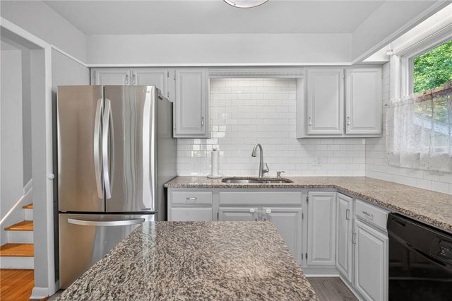 1032 Forest Drive, Stroudsburg, PA 18360