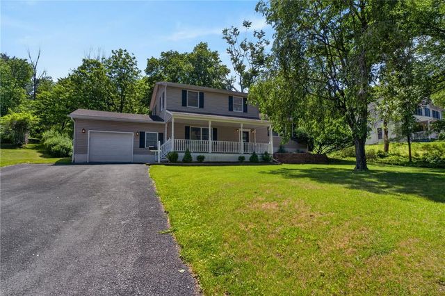 1032 Forest Drive, Stroudsburg, PA 18360
