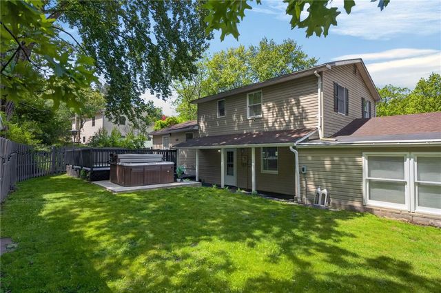 1032 Forest Drive, Stroudsburg, PA 18360