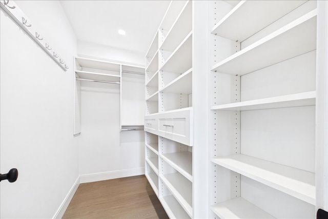 305 Chestnut Ave 5, Boston, MA 02130