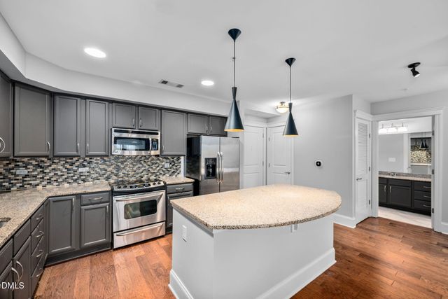 222 Glenwood Avenue 607, Raleigh, NC 27603