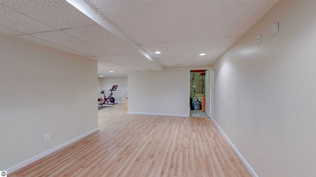 915 Deer Run, Mt Pleasant, MI 48858