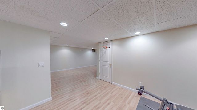 915 Deer Run, Mt Pleasant, MI 48858