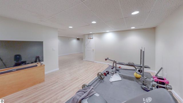 915 Deer Run, Mt Pleasant, MI 48858