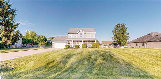915 Deer Run, Mt Pleasant, MI 48858