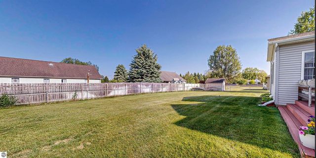 915 Deer Run, Mt Pleasant, MI 48858
