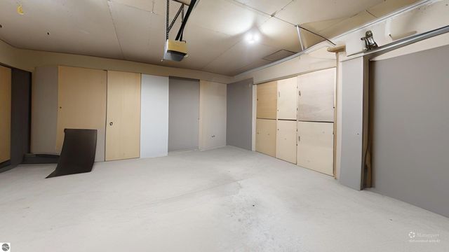 915 Deer Run, Mt Pleasant, MI 48858