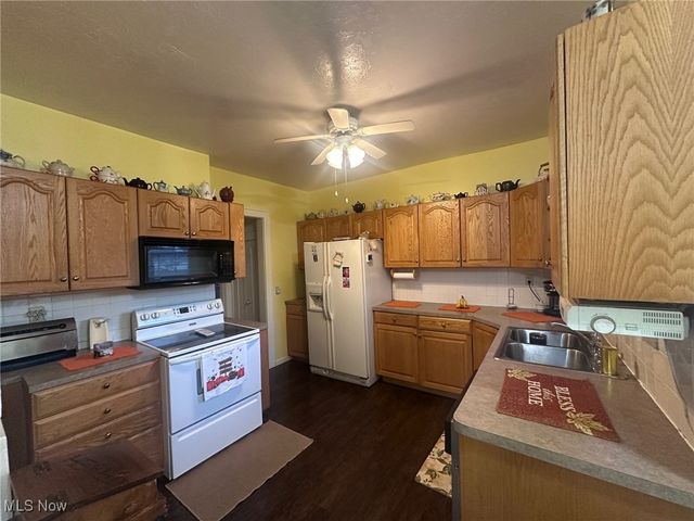 1172 W 7th Street, Lorain, OH 44052