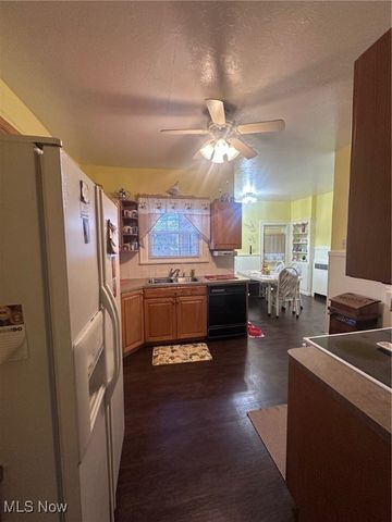 1172 W 7th Street, Lorain, OH 44052