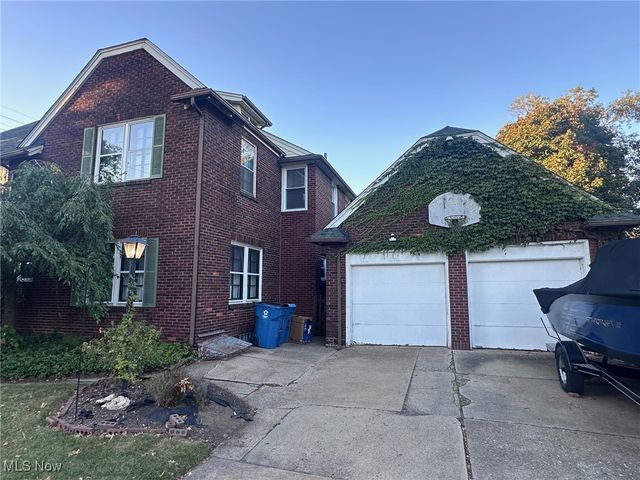 1172 W 7th Street, Lorain, OH 44052