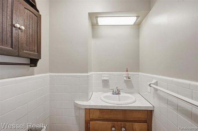 28771 Bunert Road, Warren, MI 48088