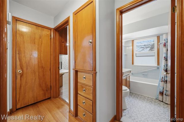 28771 Bunert Road, Warren, MI 48088