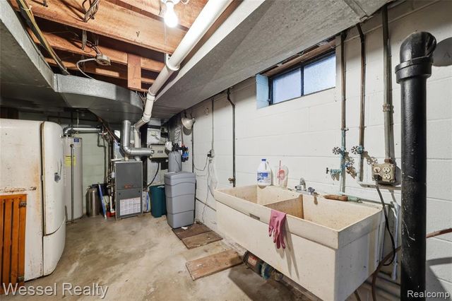 28771 Bunert Road, Warren, MI 48088